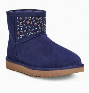 UGG CLASSIC MINI STUD II MEDALLION SUEDE CRYSTAL WOMEN'S BOOTS SIZE US 7 NEW